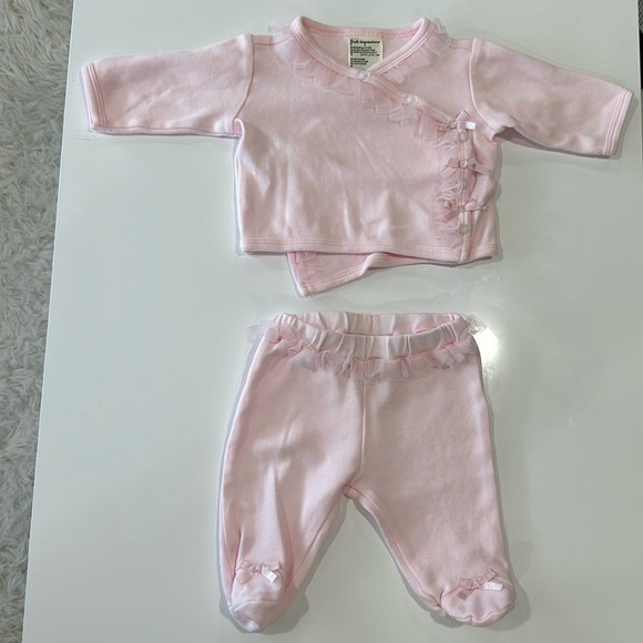 First Impressions Other - Pink matching newborn set